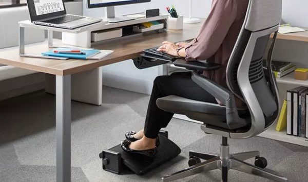 نکات ارگونومی نشستن در محل کار اداری